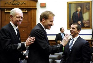 Controller PAtrick Harten greets US Airways 1549 Captain Sullenberger and First Officer Skyles at a hearing with the house Aviaiton Subcommittee.