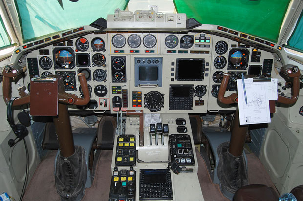 Cockpit of Polish Air Force Tu-154M 101. Photo by Gordon Gebert Jr.