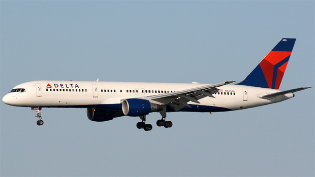 Delta Air Lines 757-200 N695DL