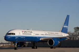 N542UA Oprah Winfrey United Airlines 757
