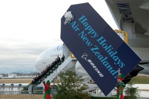 Holiday cheer for Air New Zealand's first Boeing 777-300ER (ZK-OKM)