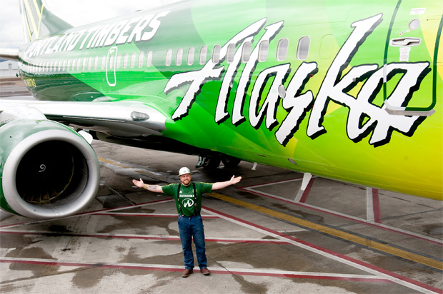Alaska Airlines Portland Timbers 737-700 N607AS